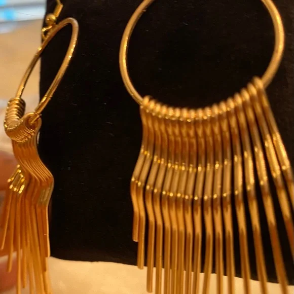 Gold Tone Metal Tassel Drop Fashion Earrings - Picture 6 of 12